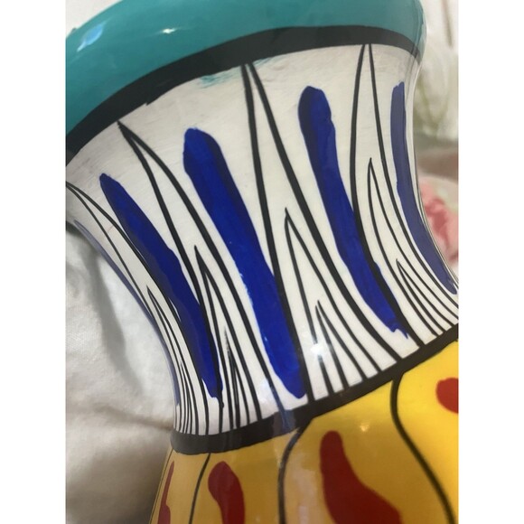 Latin Folk Art Pottery 8’ Terracotta Hand Painted Vase  8’ Vintage , flower - Picture 14 of 16